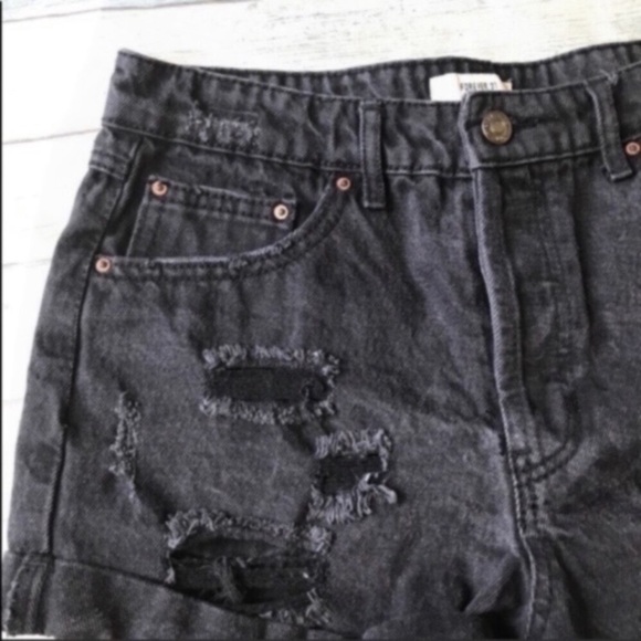 Forever 21 High Rise Black Distressed Shorts - Picture 3 of 5